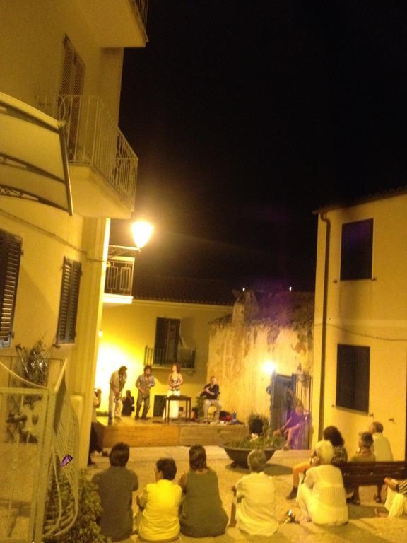 Residenza Via Roma 3 Villa La Maddalena  Kültér fotó